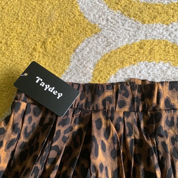 NWT leopard print skirt size large - Picture 6 of 7